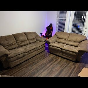 Couch set